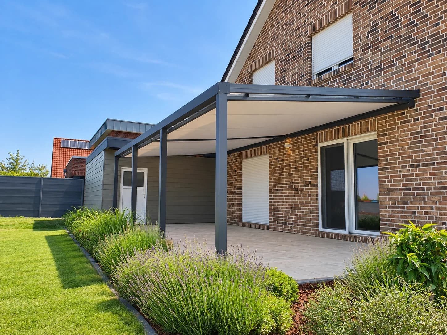 Welche Terrassenüberdachung passt zu Ihrem Hausstil?